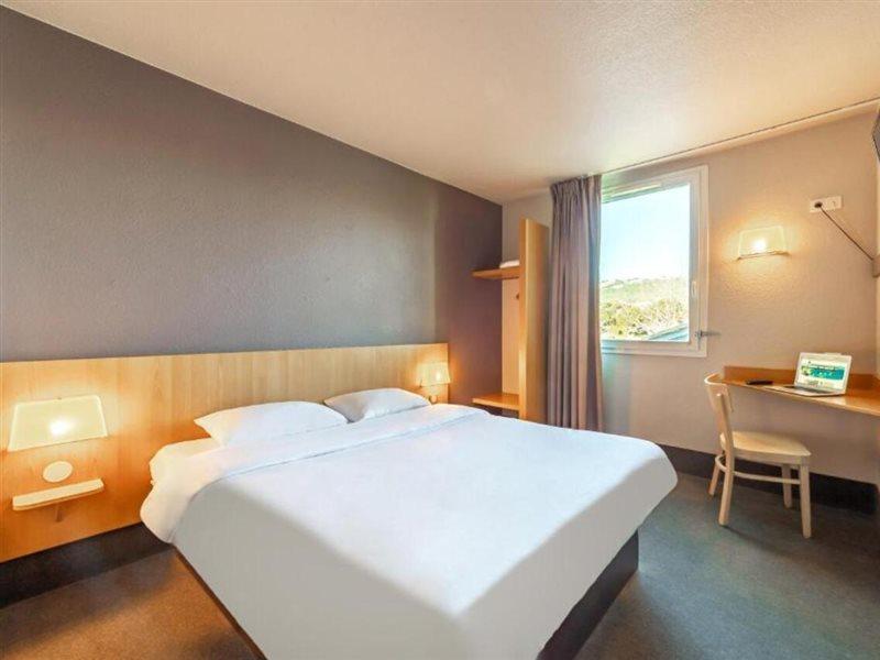 B&B Hotel Toulon Ollioules Exteriör bild