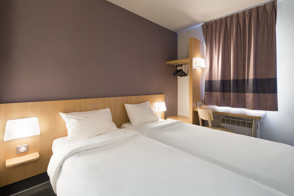 B&B Hotel Toulon Ollioules Exteriör bild